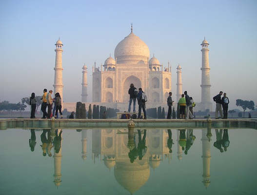 India is encompassed with great architecture, cuisine and attractions